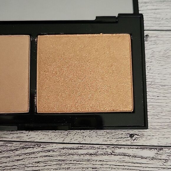 Laura Geller Hi Def Glow Illuminating Duo Heart of Gold - Picture 4 of 5